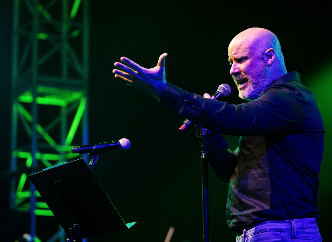 Alex Brandon presenting